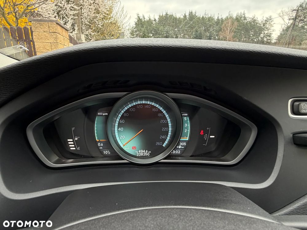 Volvo V40 D3 Summum - 31