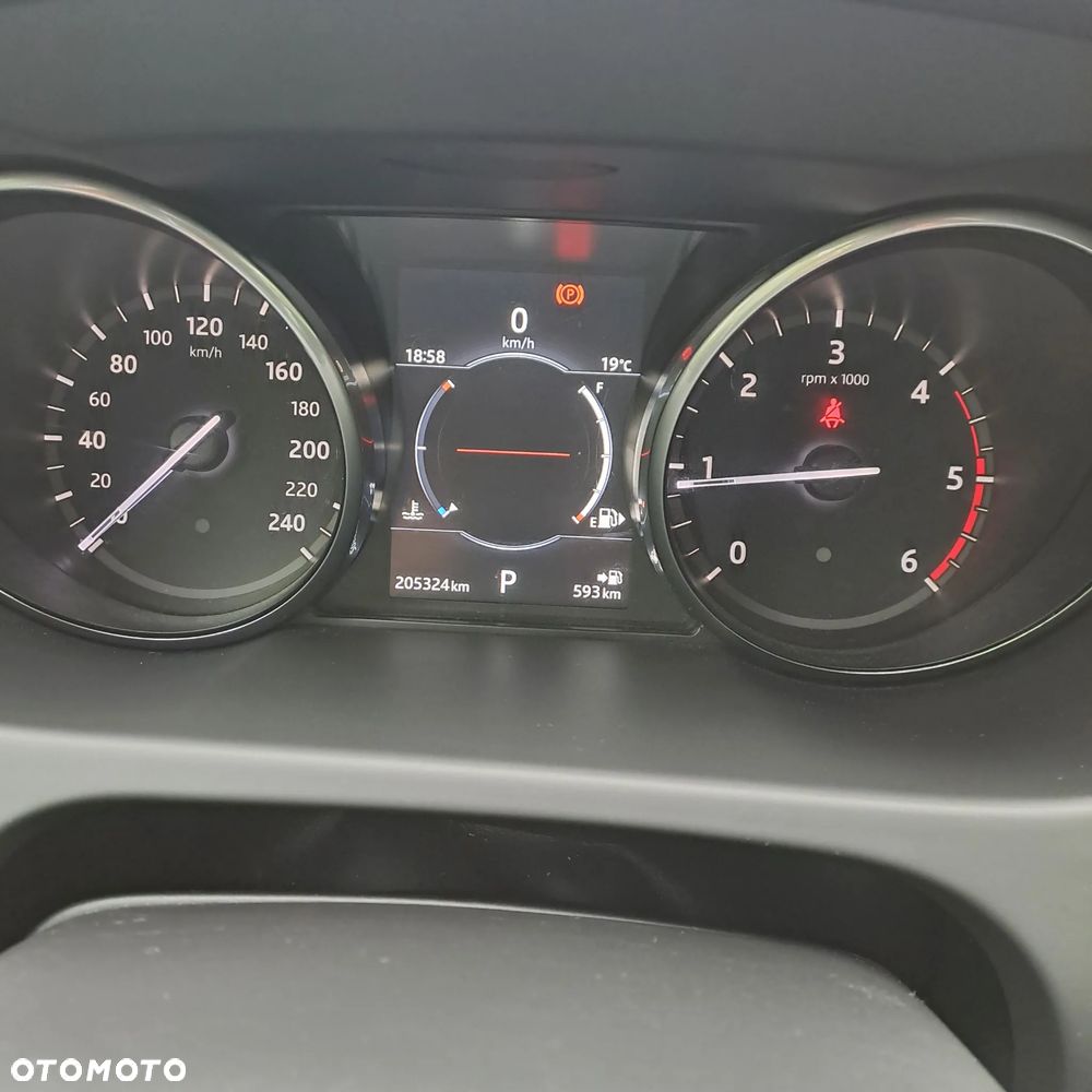 Land Rover Discovery Sport - 12