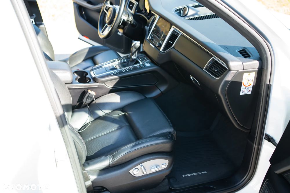 Porsche Macan - 8
