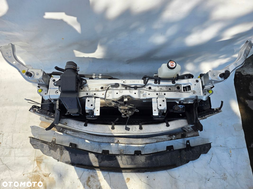 PAS PRZEDNI WZMOCNIENIE BELKA CHŁODNICE TOYOTA PRIUS IV 1.8H 2015- - 2