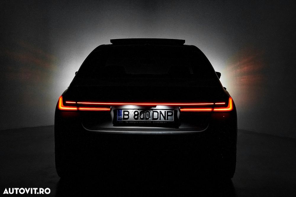 BMW Seria 7 750Li xDrive - 10