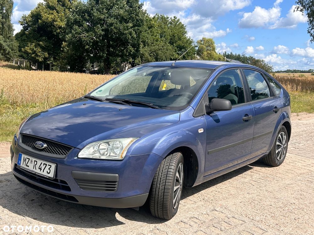 Ford Focus 1.6 16V Style - 12