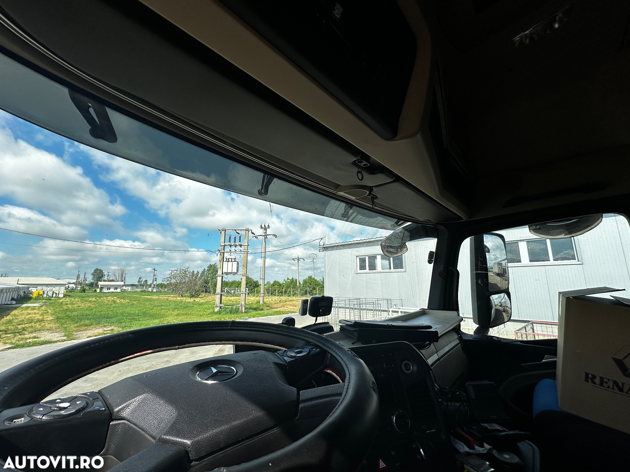 Mercedes-Benz Actros - 10