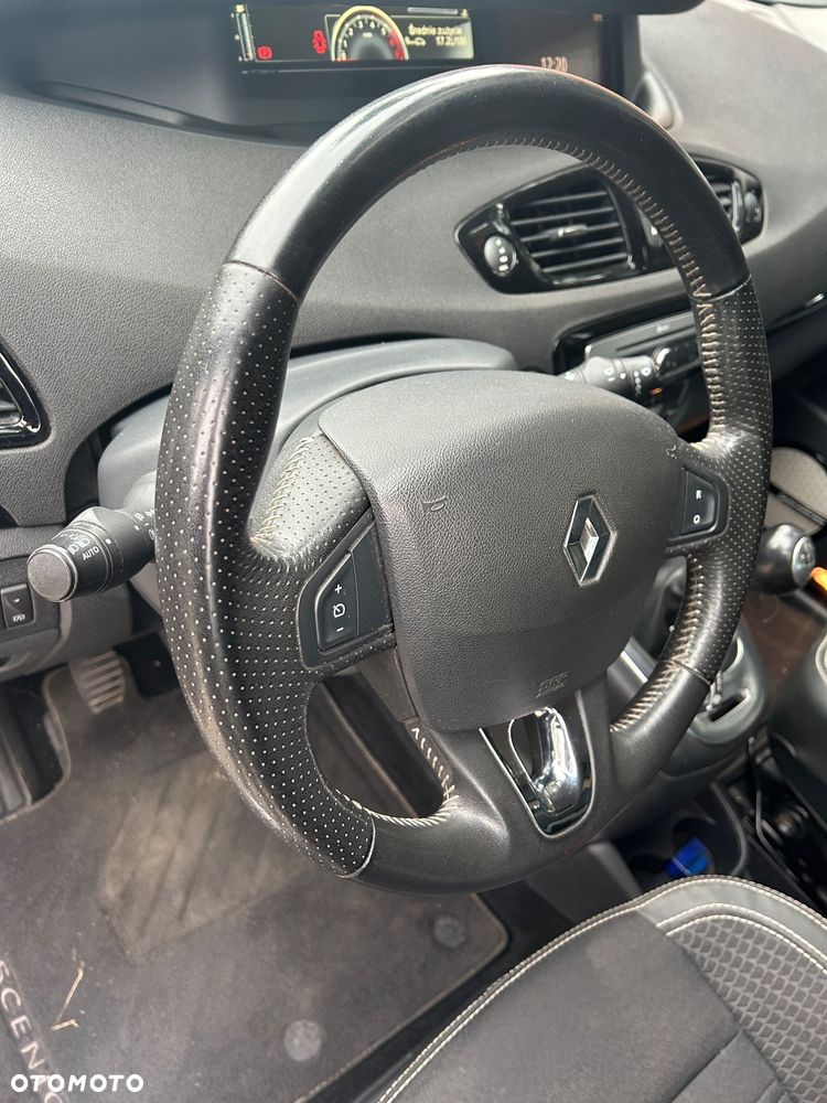 Renault Grand Scenic ENERGY TCe 130 BOSE EDITION - 23