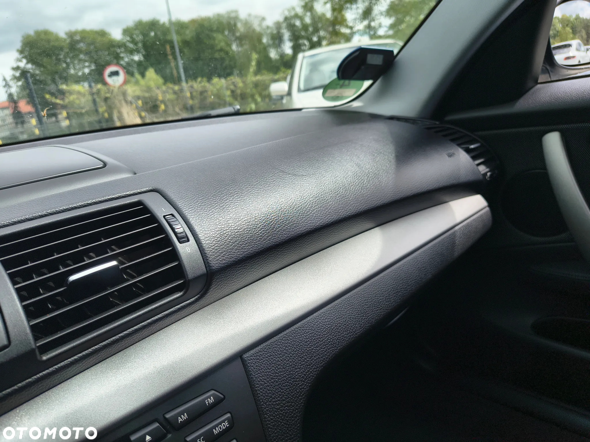 BMW Seria 1 118d DPF - 29