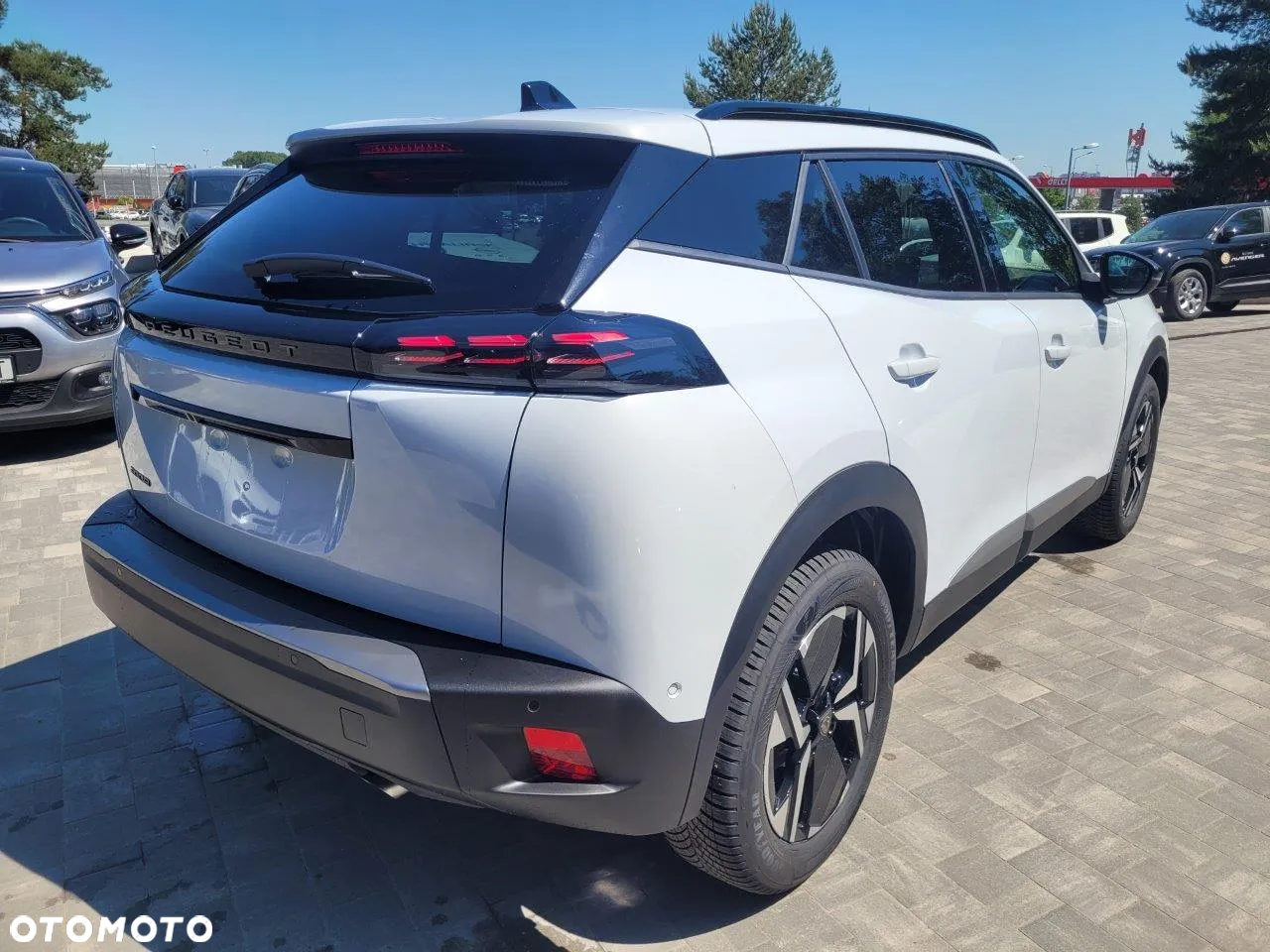 Peugeot 2008 PureTech 100 Allure S&S BVM6 - 7