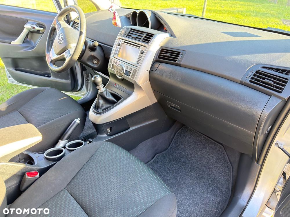 Toyota Verso 2.0 D-4D Sol plus - 5