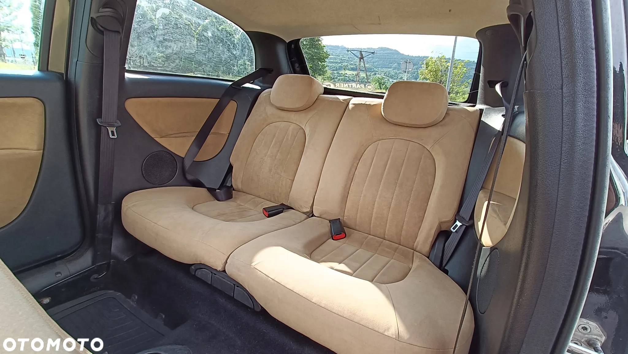 Lancia Ypsilon 1.4 8V Moda Milano (4 os.) - 2