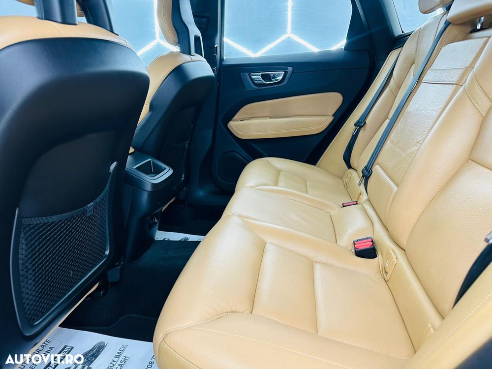 Volvo XC 60 D4 AWD Geartronic Momentum - 15