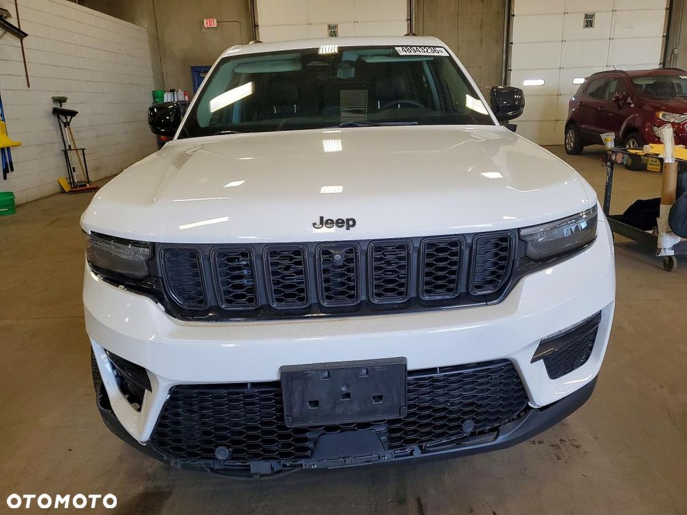 Jeep Grand Cherokee - 5