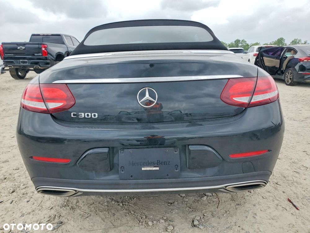 Mercedes-Benz Klasa C ver-300-9g--tronic-avantgarde - 7