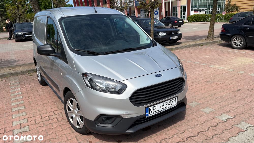Ford Courier - 2