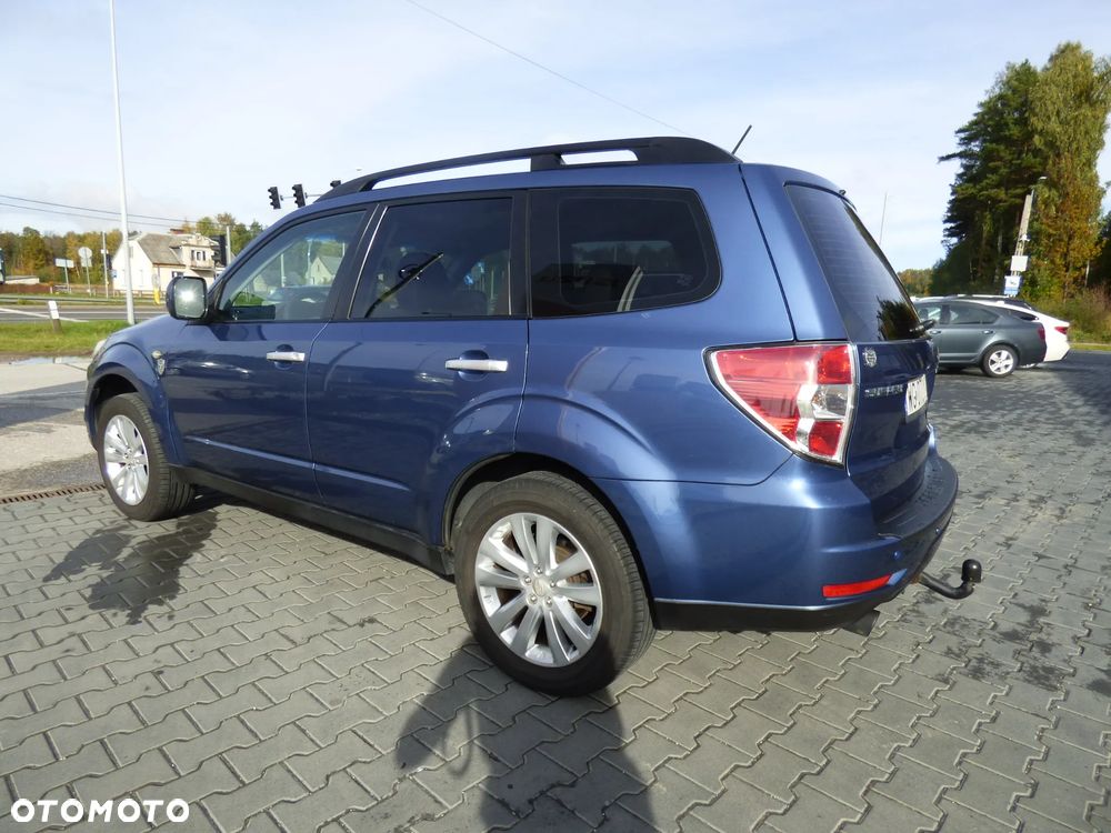 Subaru Forester 2.0 XE NAV - 8