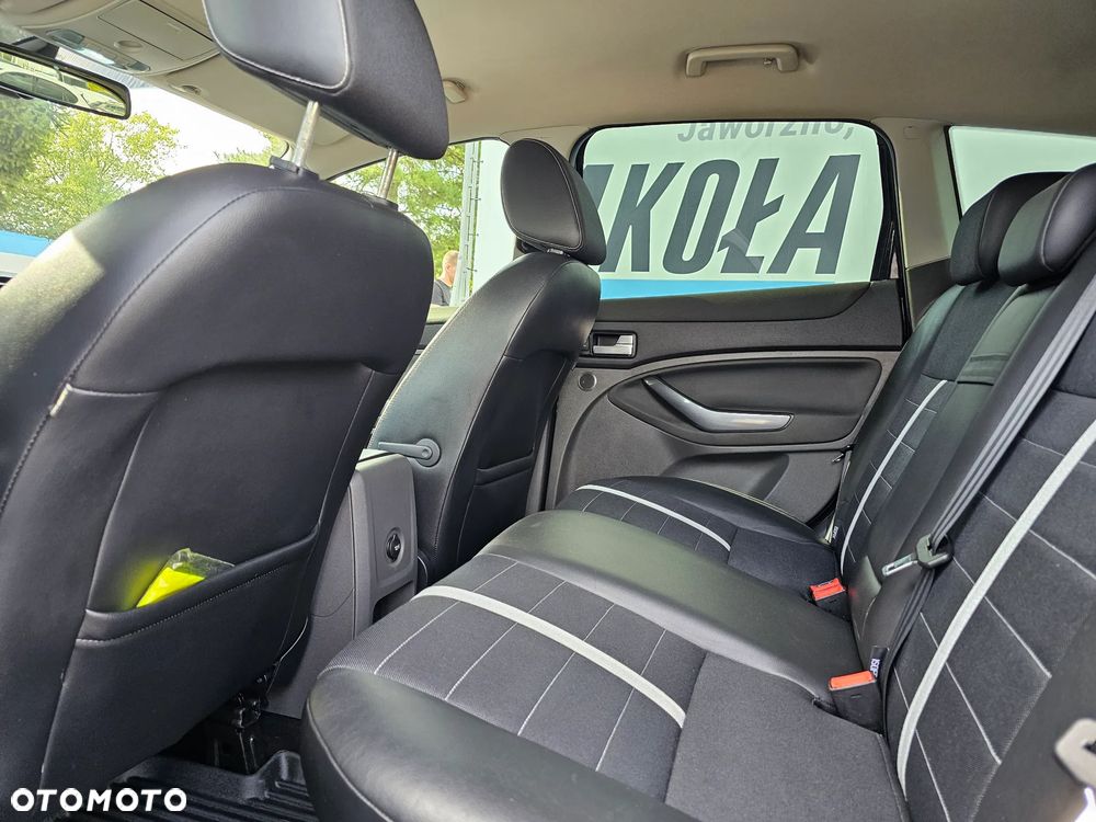 Ford Kuga 2.0 TDCi 4x4 Titanium - 13