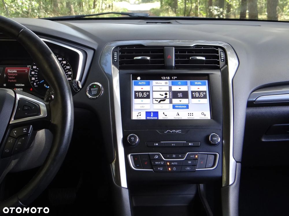 Ford Mondeo Turnier 2.0 EcoBlue Titanium - 14