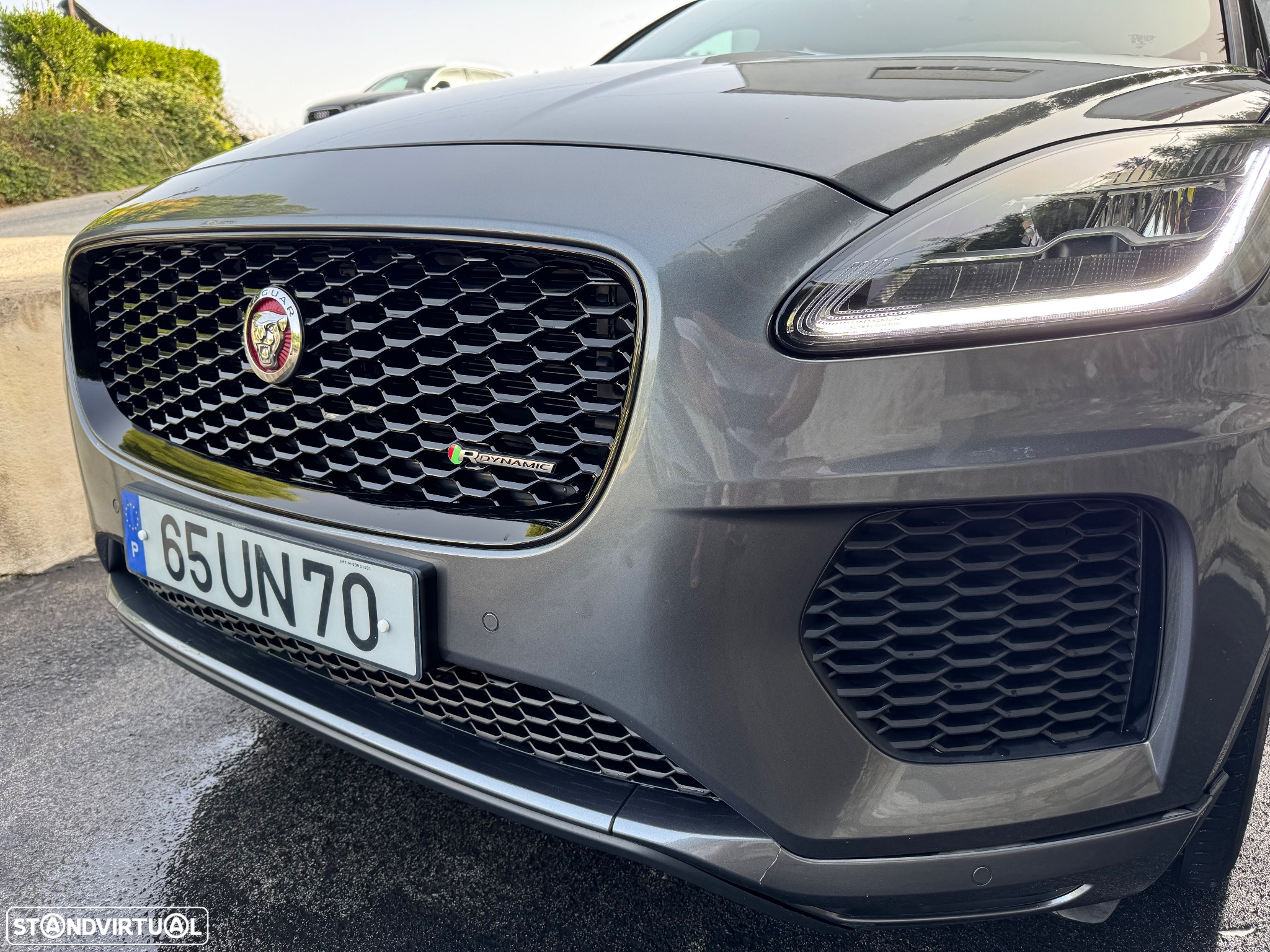 Jaguar E-Pace 2.0 i4D R-Dynamic S - 3