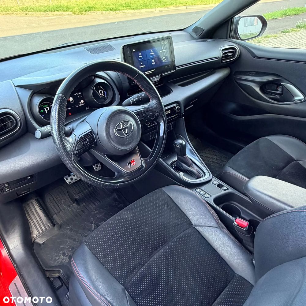 Toyota Yaris 1.5 VVT-i GR SPORT - 25