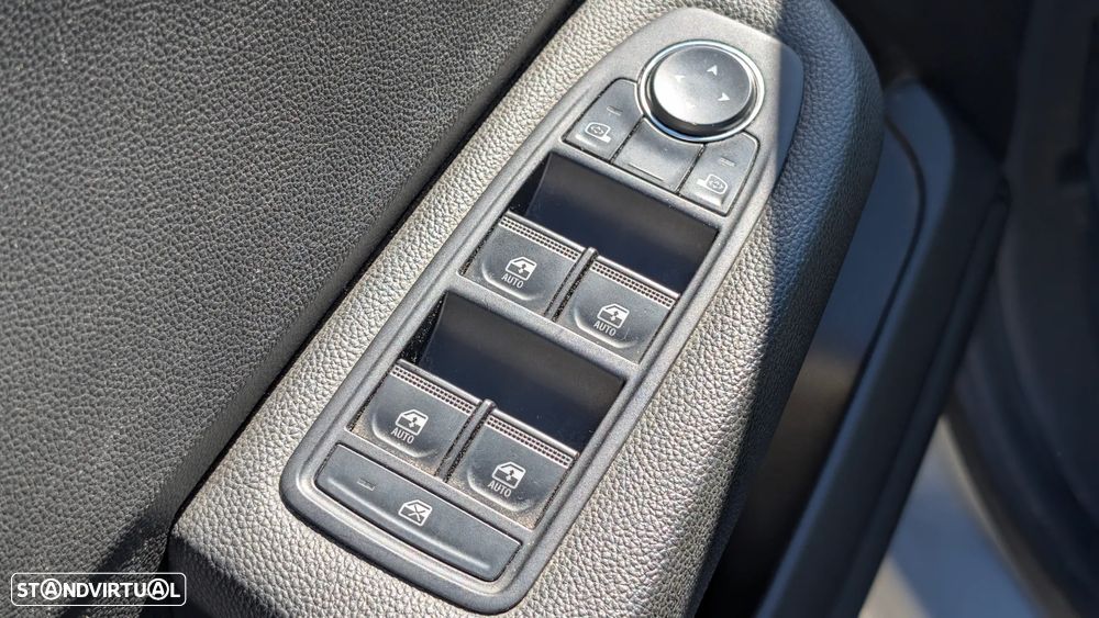 Renault Clio TCe 90 EVOLUTION - 14