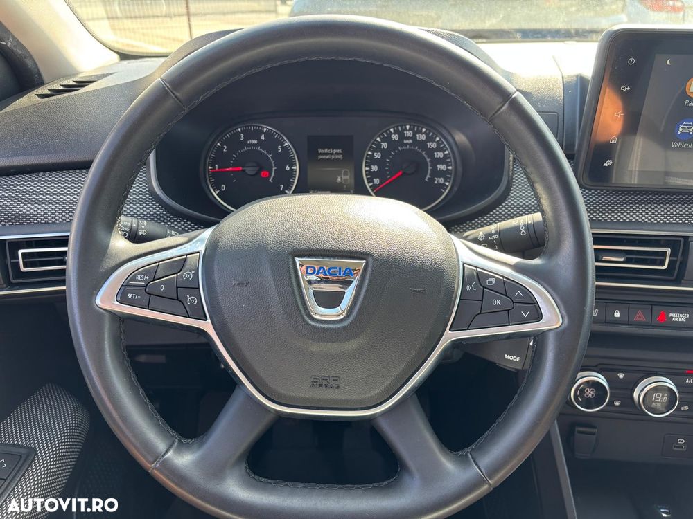 Dacia Logan TCe 90 MT6 Prestige+ - 11