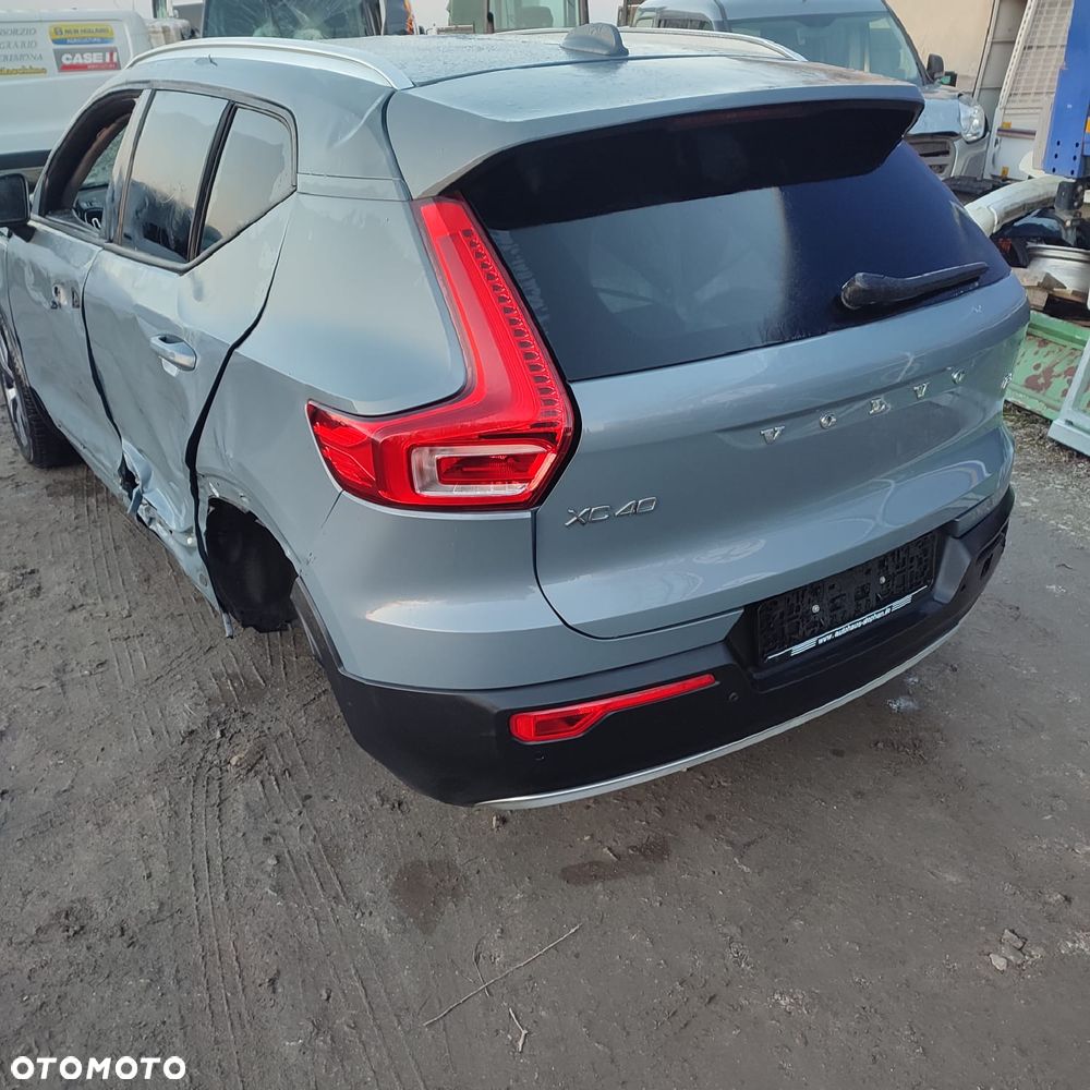 Volvo XC 40 - 9