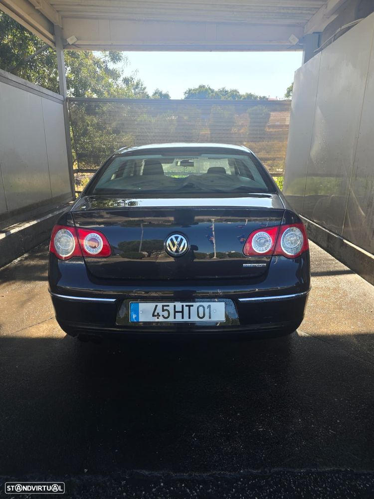 VW Passat 2.0 TDI Trendline BlueMotion - 5