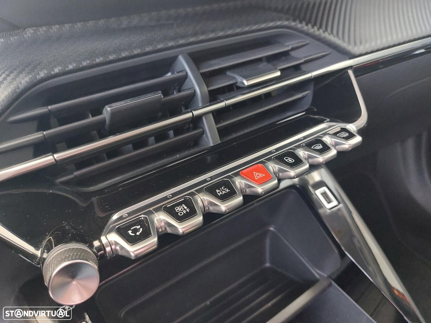 Peugeot e-2008 50 kWh Active Pack - 38