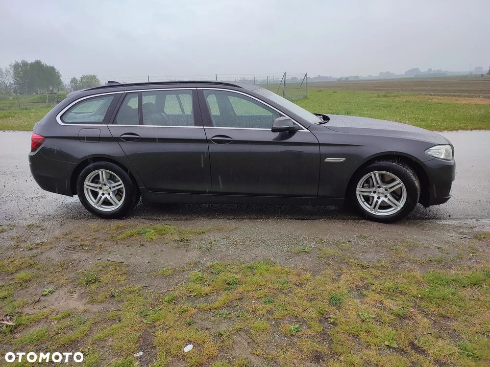 BMW Seria 5 530d xDrive - 4