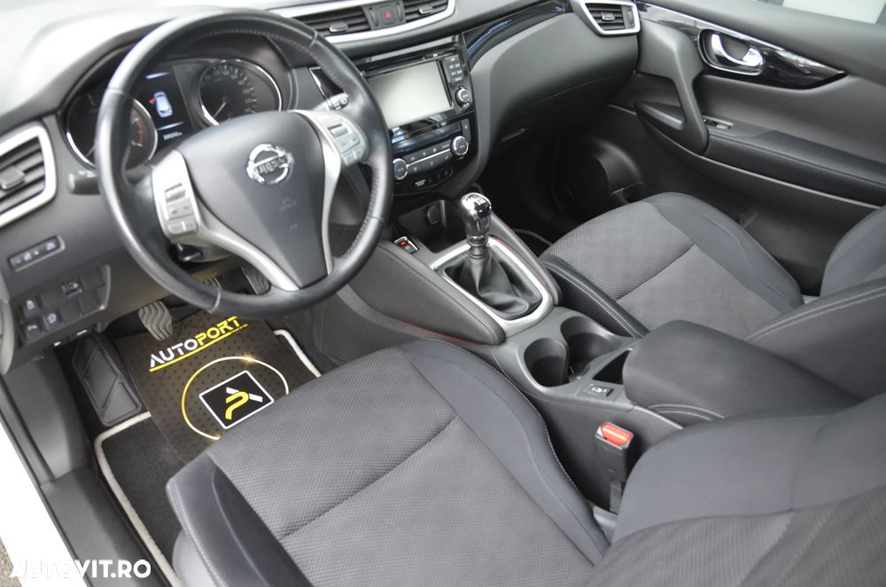 Nissan Qashqai 1.6 DCI DPF Start/Stop acenta - 11