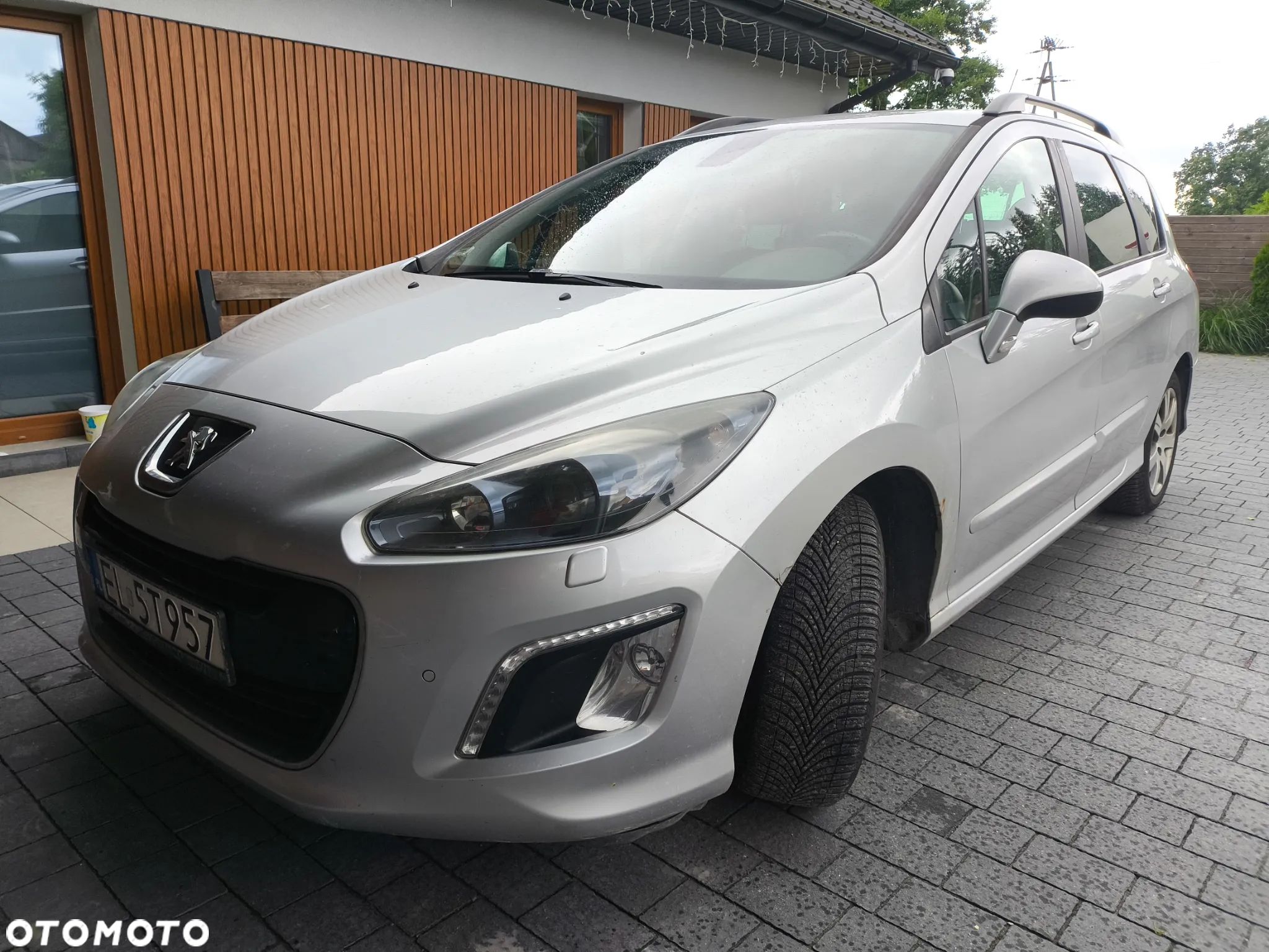 Peugeot 308 - 1