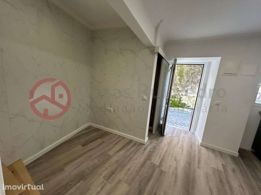 Moradia T1 Sublime em Alcântara, Charme, Centralidade e Potencial d... - Grande imagem: 3/22