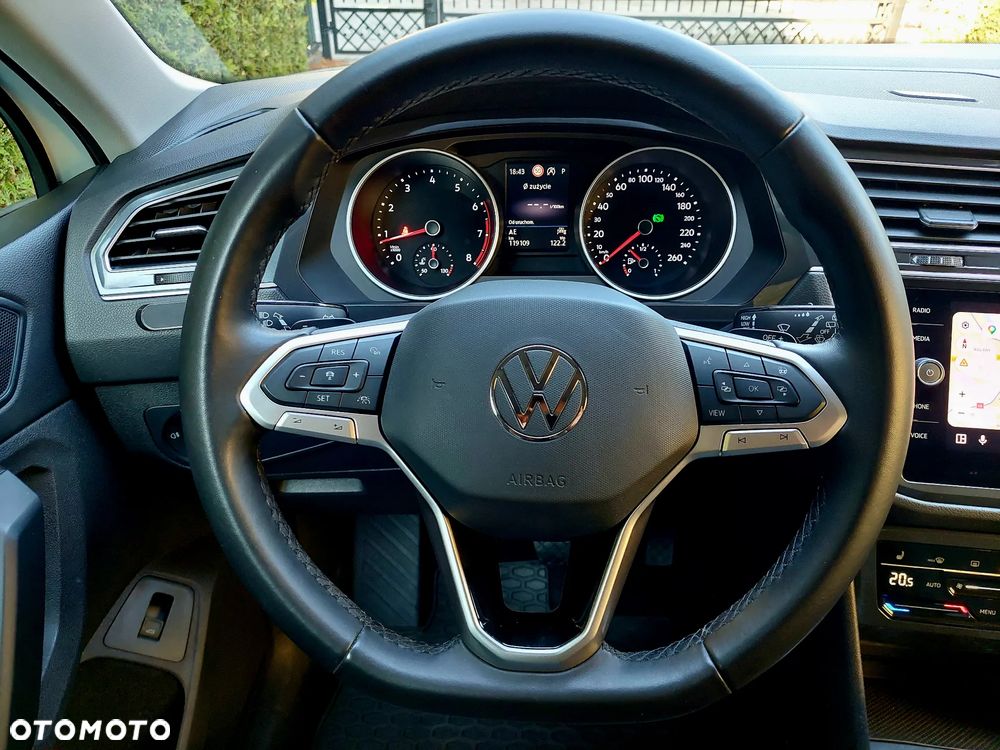 Volkswagen Tiguan - 14