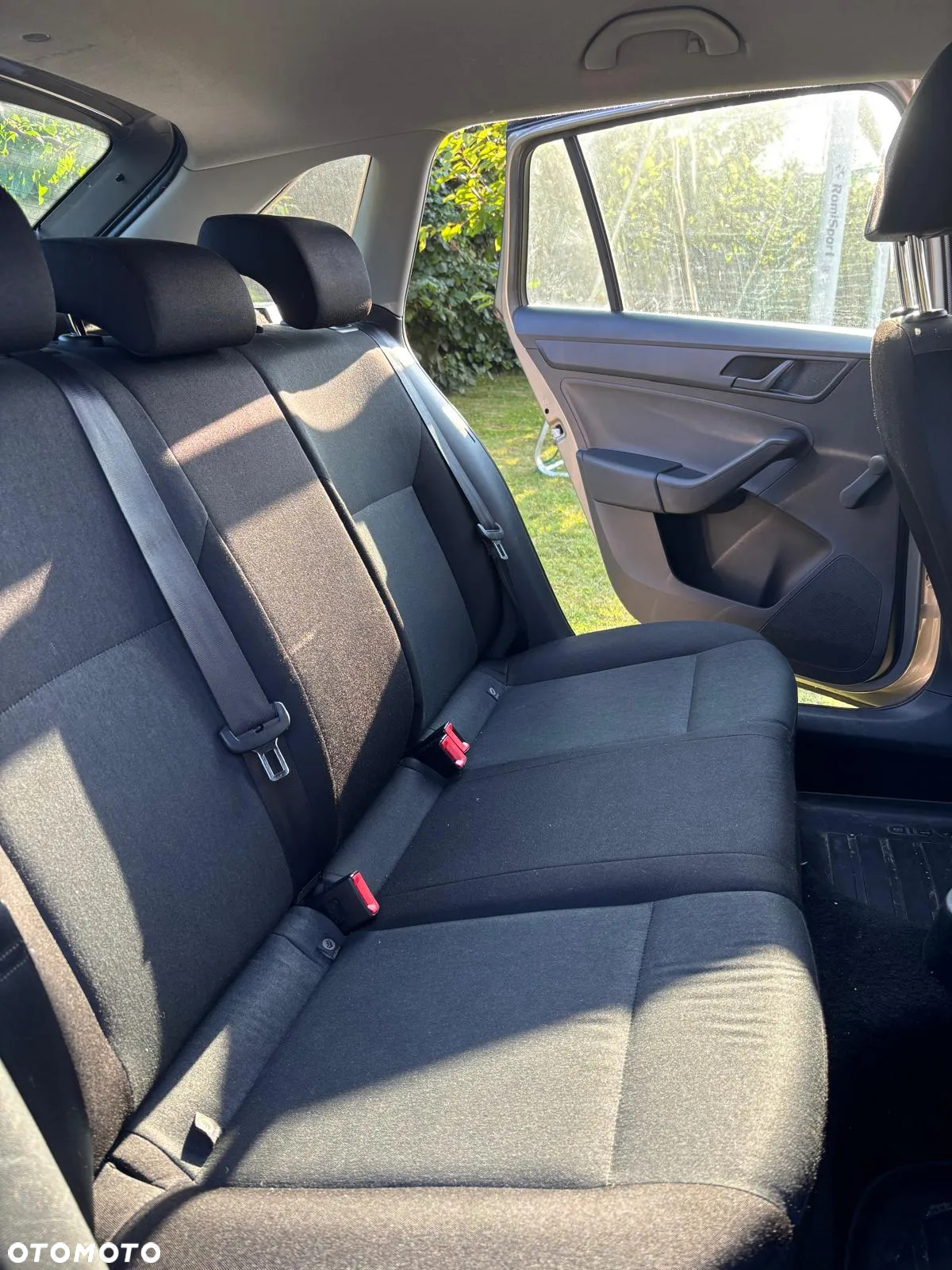Skoda RAPID 1.2 Active - 8