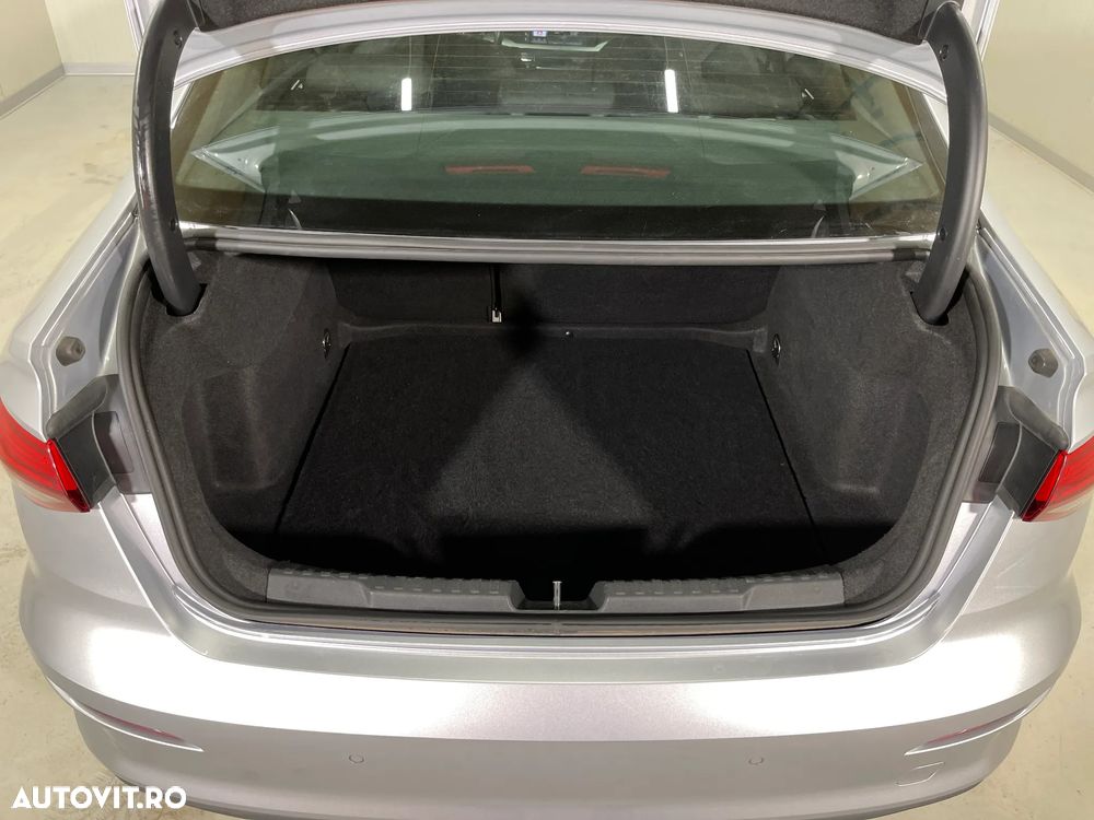 Audi A3 2.0 35 TDI S tronic Advanced - 12