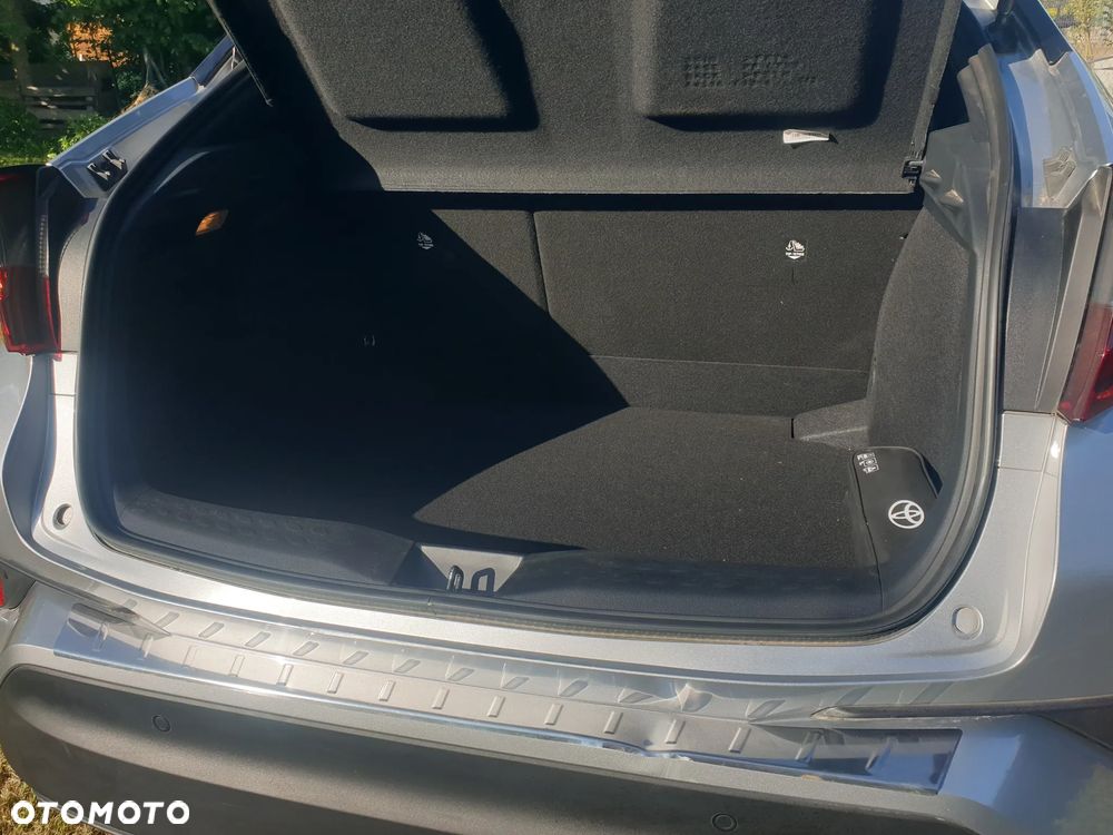 Toyota C-HR Business-Edition - 14