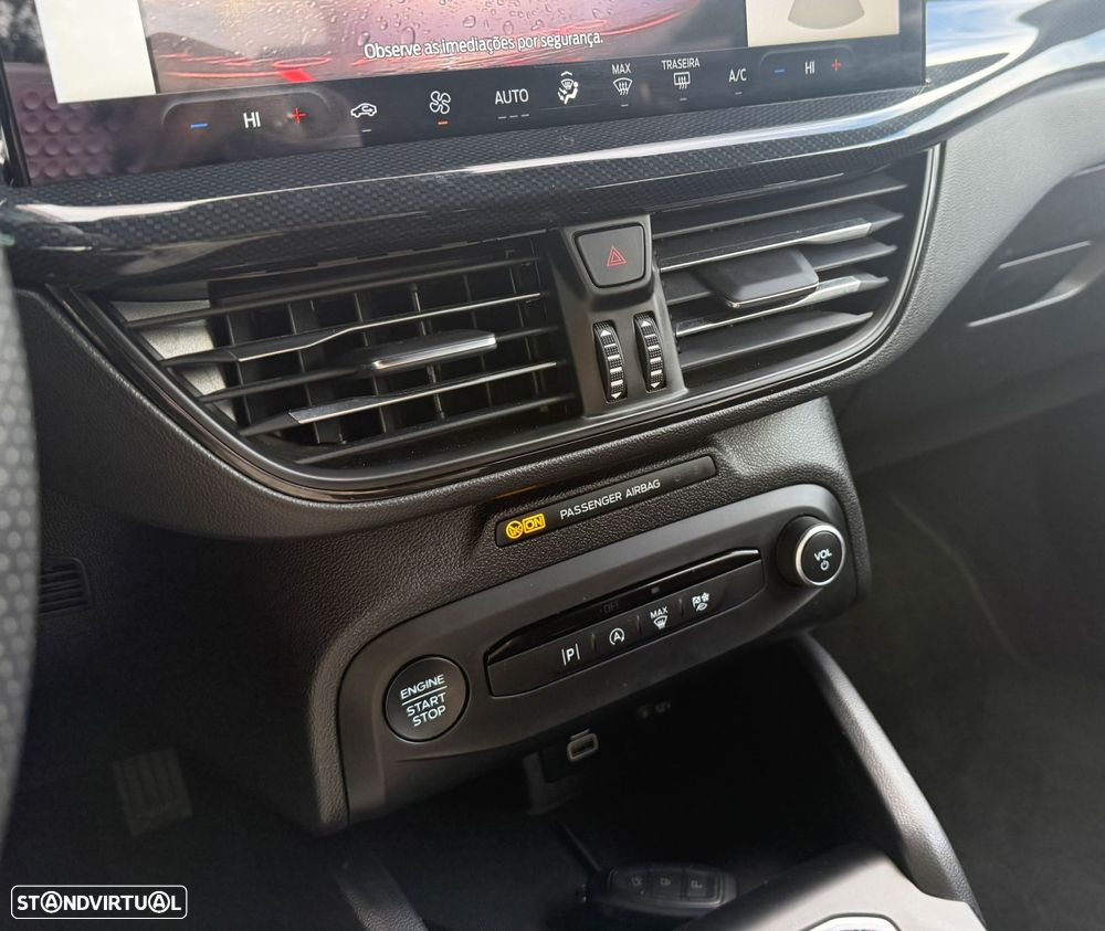 Ford Focus 1.0 EcoBoost MHEV ST-Line - 9