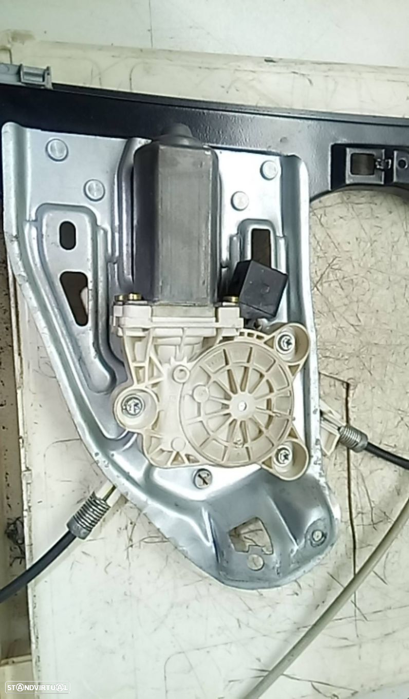 Elevador Elect Fte Dto Mercedes-Benz C-Class (W203) - 2