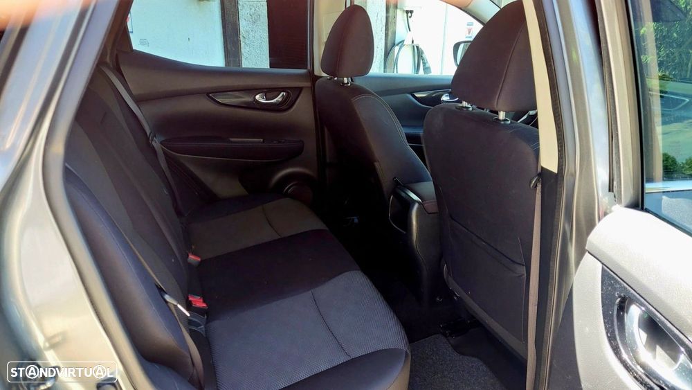 Nissan Qashqai 1.5 dCi 360 - 11