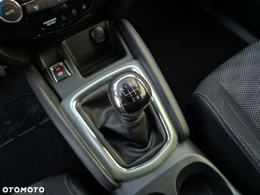 Nissan Qashqai - 16
