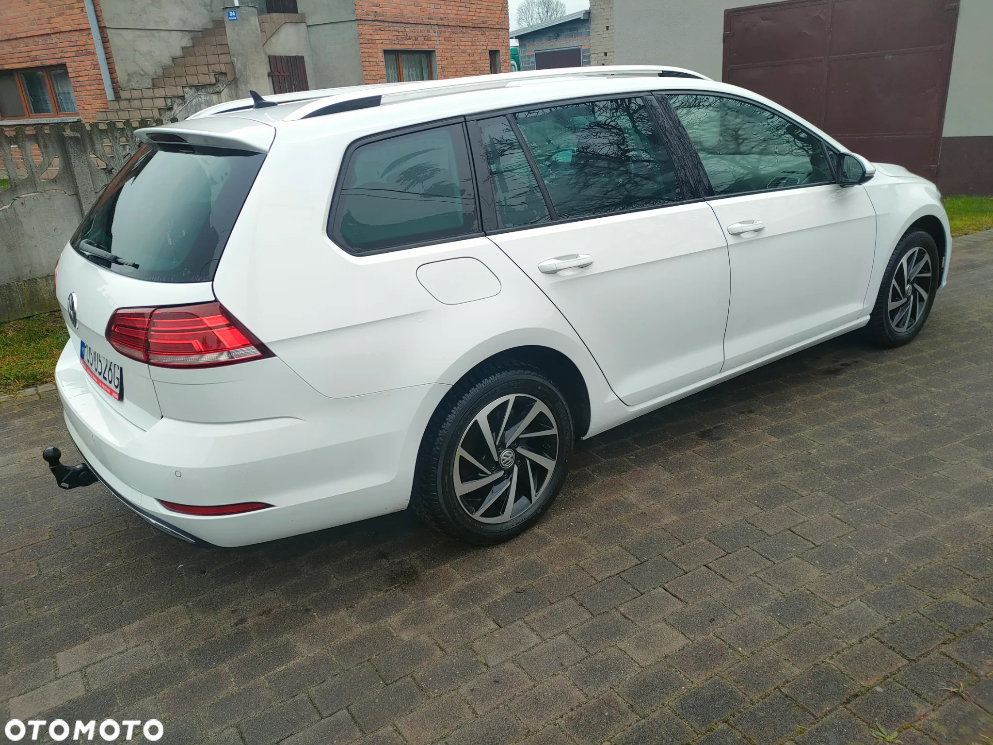 Volkswagen Golf - 29