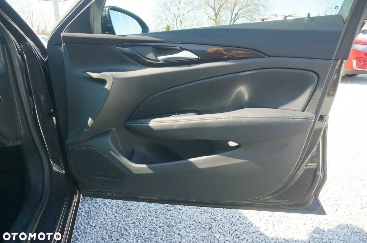 Opel Insignia 2.0 CDTI Elegance S&S - 26