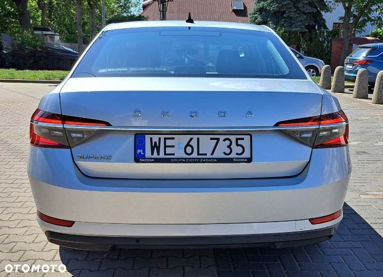 Skoda Superb 2.0 TDI SCR Style DSG - 6