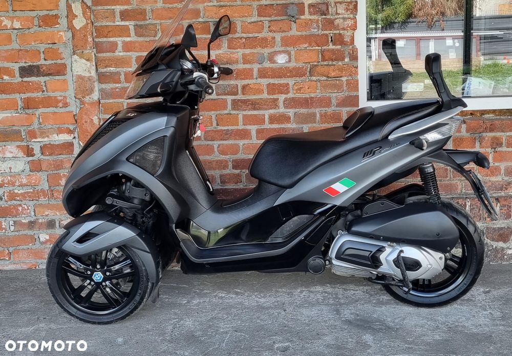 Piaggio MP-3 - 3