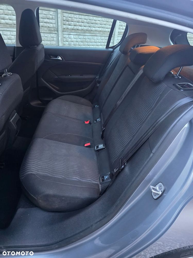 Peugeot 308 e-HDi 115 Stop & Start Allure - 16