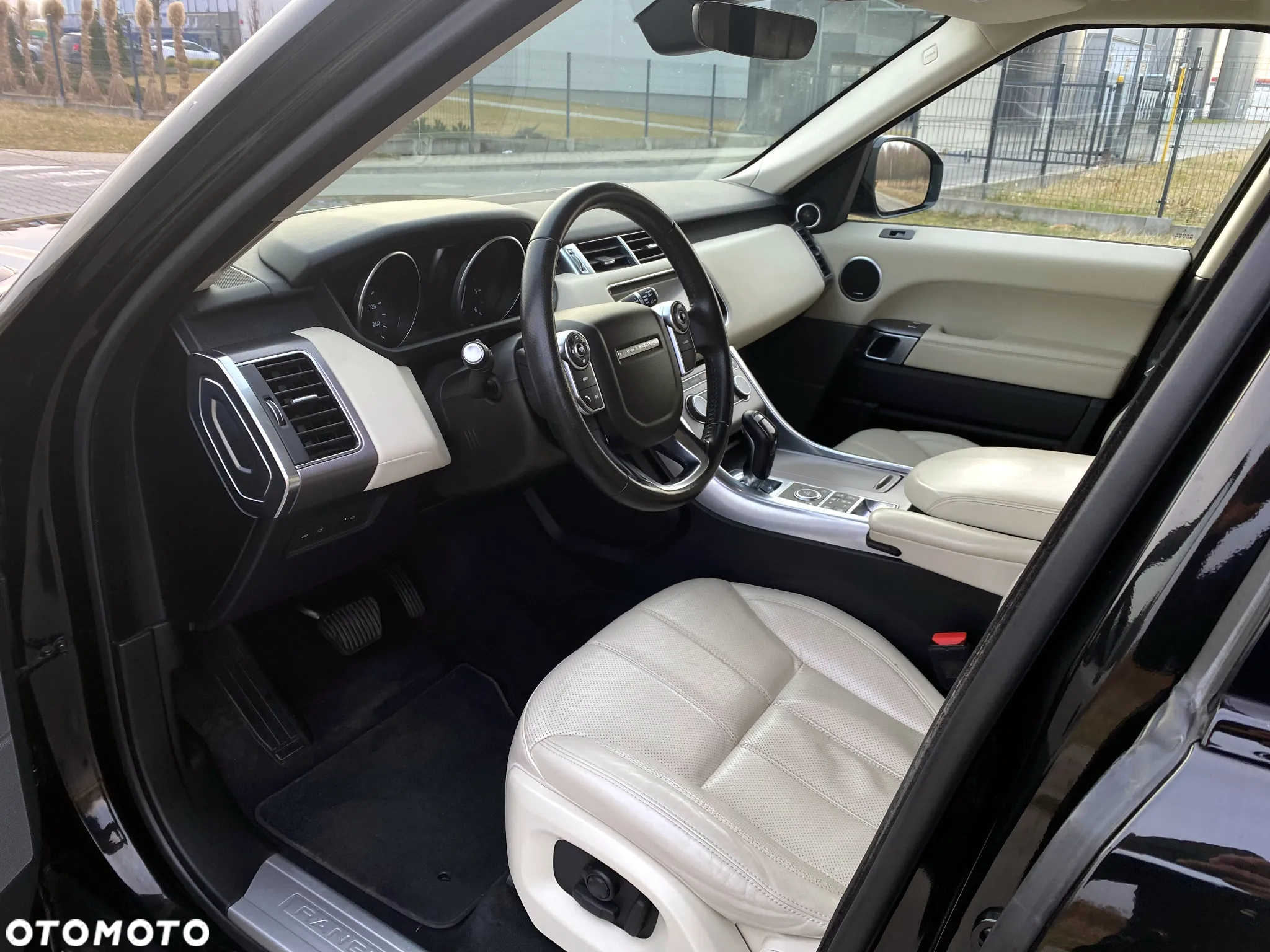 Land Rover Range Rover Sport S 2.0 SD4 HSE - 9