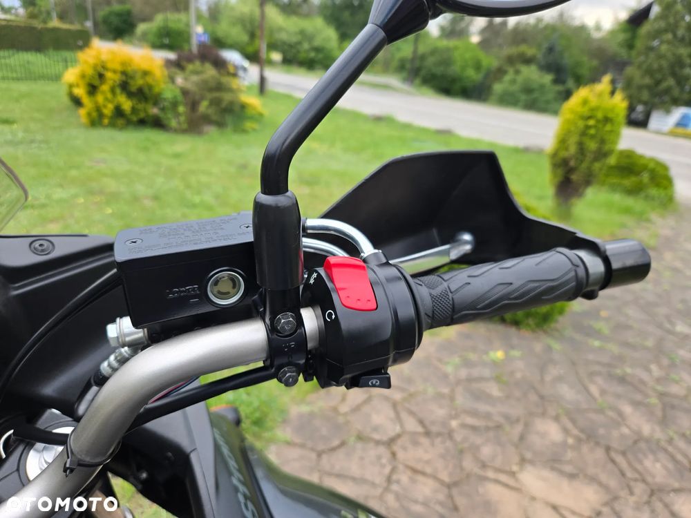 Suzuki V-STROM - 13
