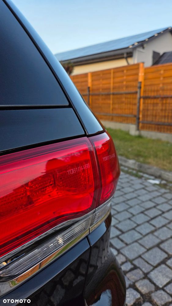 Jeep Grand Cherokee 5.7 V8 HEMI 4WD Automatik Overland - 27