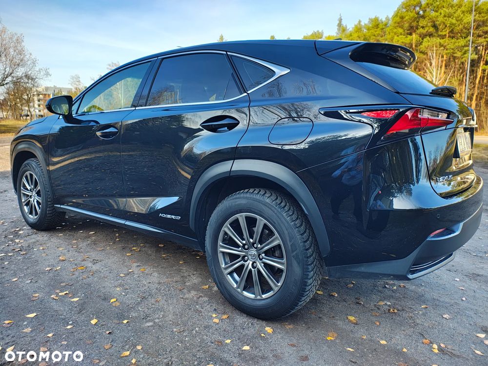 Lexus NX 300h Elegance 2WD - 11