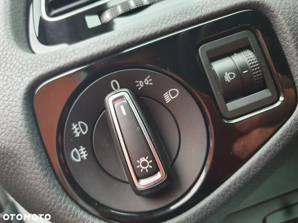 Volkswagen Golf 1.4 TSI BlueMotion Technology DSG Comfortline - 19