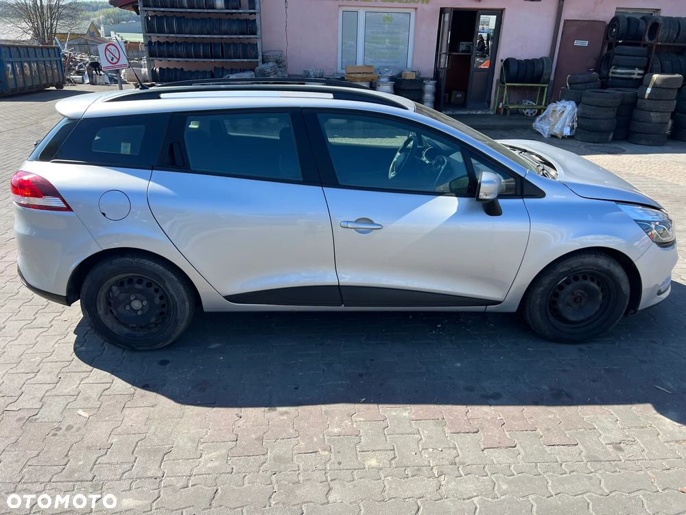 Renault Clio - 6