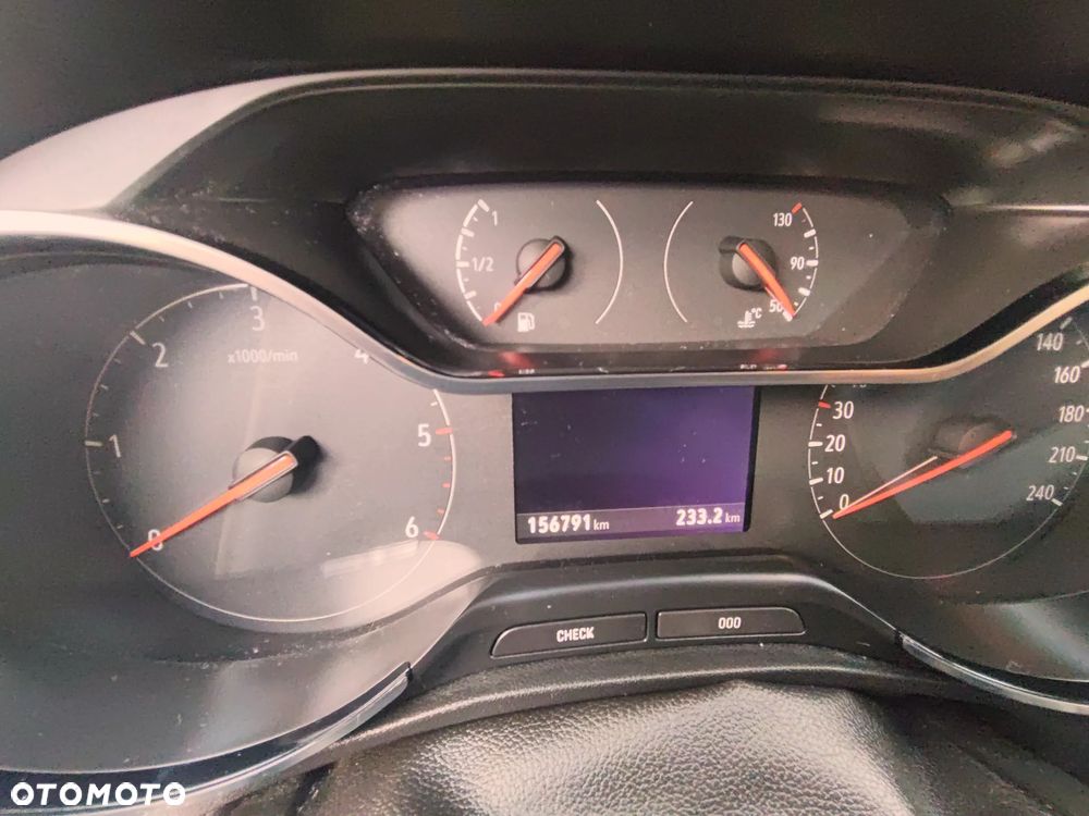 Opel Crossland X 1.6 Start/Stop Innovation - 4